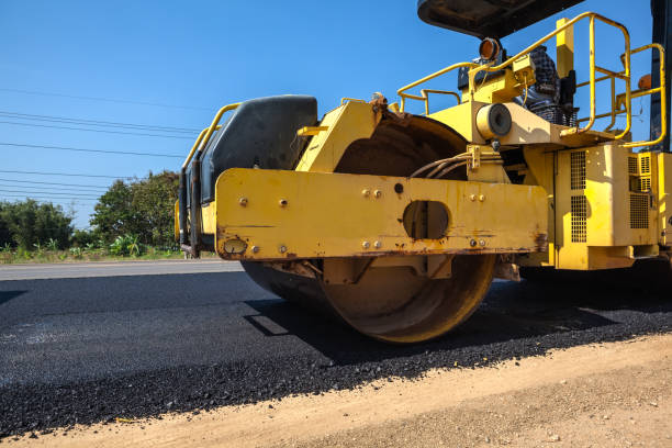Best Driveway Paving Contractor  in Shady Cove, OR